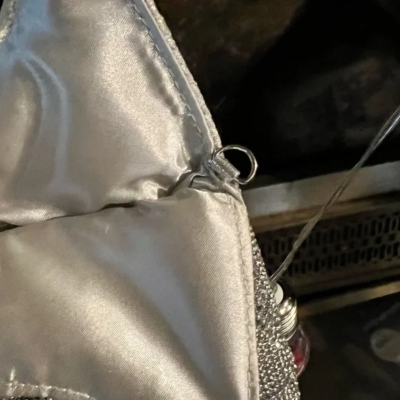 Silver Shimmer NWT small bag - Picture 7 of 9